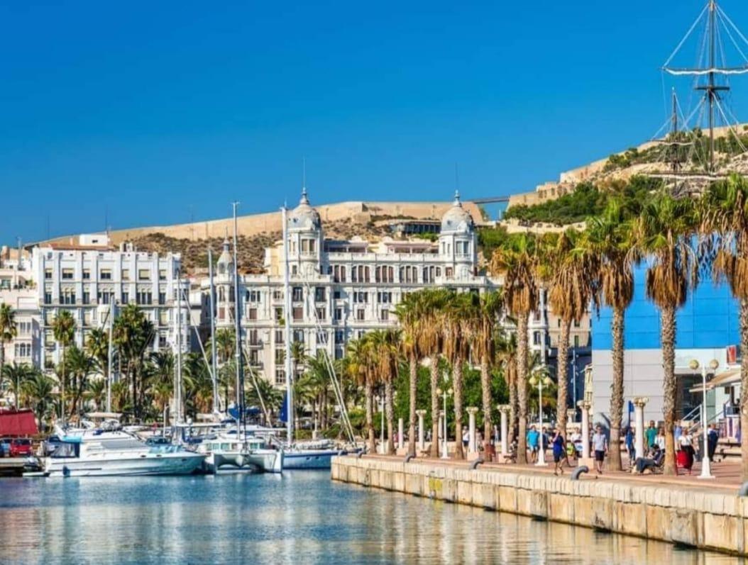 La Casa Morisca Hotel Alicante Bagian luar foto