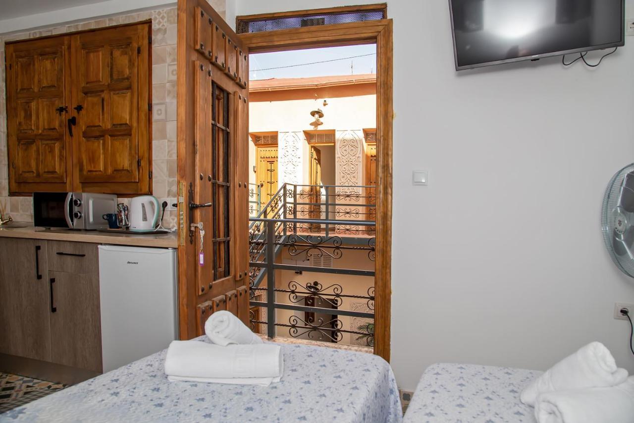 La Casa Morisca Hotel Alicante Bagian luar foto